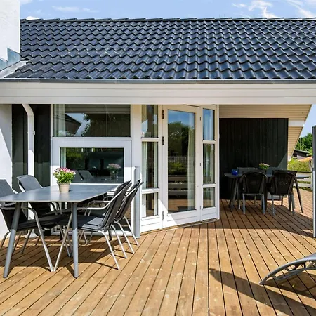 Helene - 1-1km From The Sea By Interhome 펜션
